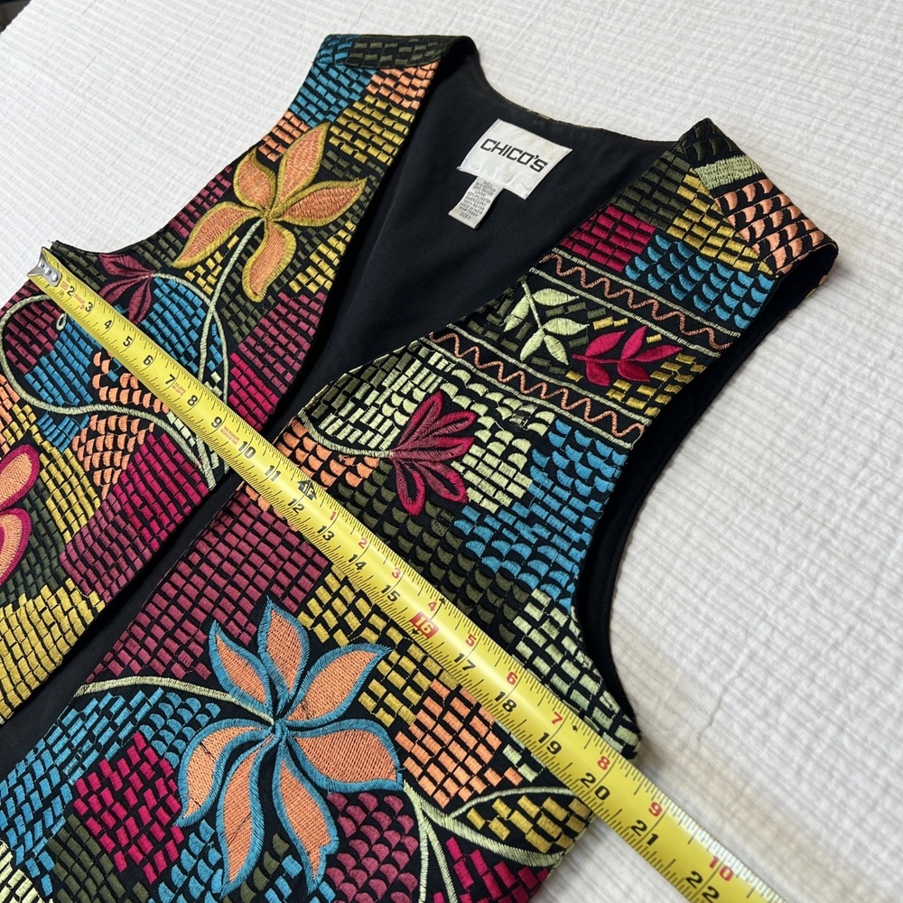 Vintage Chico's Colorful Embroidered Floral Vest bohemian Boho Festive - Picture 7 of 8
